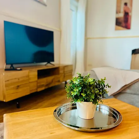 Maedchen Apartman *